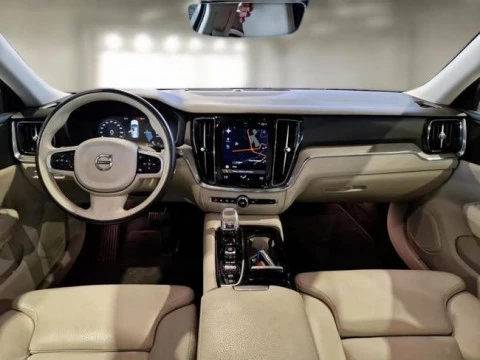 Volvo V60 2.0 T6 AWD Recharge Inscription Auto