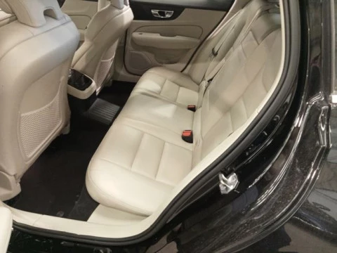 Volvo V60 2.0 T6 AWD Recharge Inscription Auto