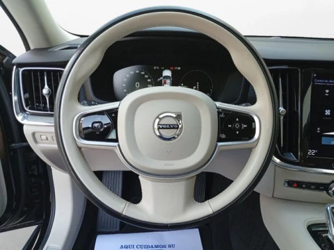 Volvo V60 2.0 T6 AWD Recharge Inscription Auto