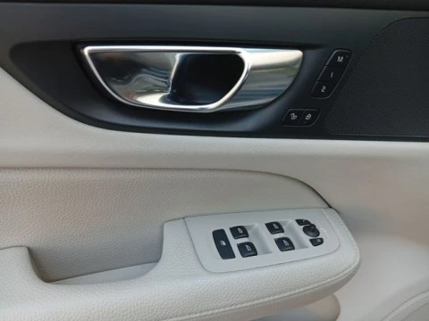 Volvo V60 2.0 T6 AWD Recharge Inscription Auto