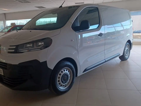 Peugeot Expert Furgón BlueHDi 120 S&S 6v Standard Peugeot Expert Furgón BlueHDi 120 S&S 6v Standard