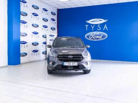 Ford Kuga 1.5 TDCi 88kW 4x2 A-S-S ST-Line Ford Kuga 1.5 TDCi 88kW 4x2 A-S-S ST-Line