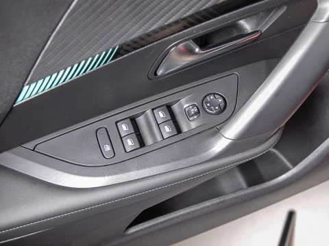 Peugeot e-2008 Eléctrico Allure Pack