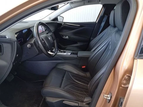 DS 4 CROSS BlueHDi 130 auto TROCADERO