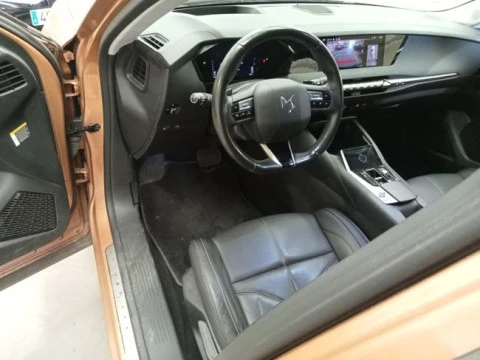 DS 4 CROSS BlueHDi 130 auto TROCADERO