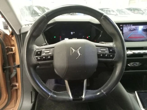 DS 4 CROSS BlueHDi 130 auto TROCADERO