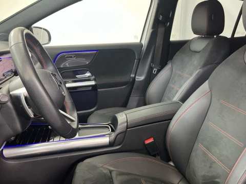 Mercedes-Benz GLA 200 d