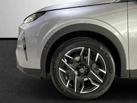Peugeot 3008 Plug-in Hybrid 1.6 143KW Allure e-DCS7
