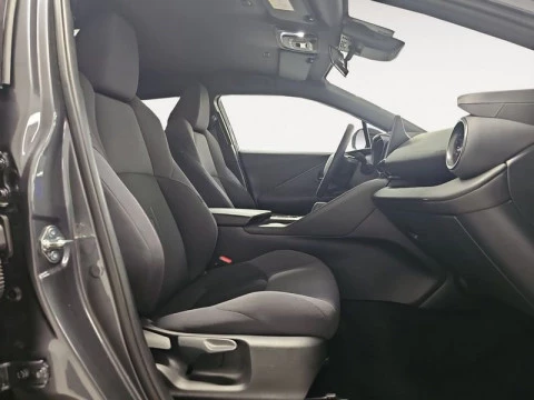 Toyota C-HR Advance Hybrid 140