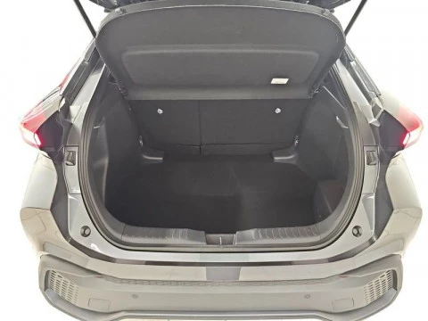 Toyota C-HR Advance Hybrid 140