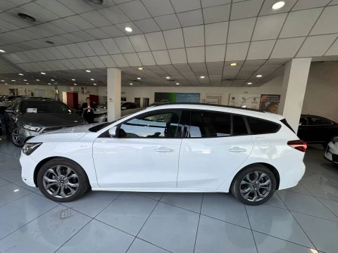 Ford Focus SPORTBREAK 1.0 ECOBOOST MHEV ST-LINE 155