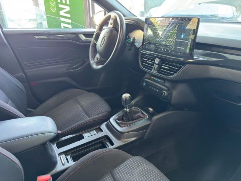 Ford Focus SPORTBREAK 1.0 ECOBOOST MHEV ST-LINE 155