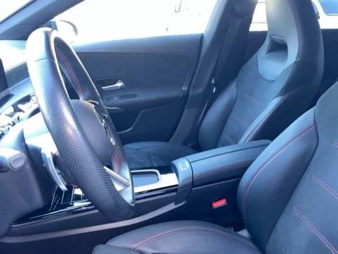Mercedes-Benz Clase CLA  220 d Coupé
