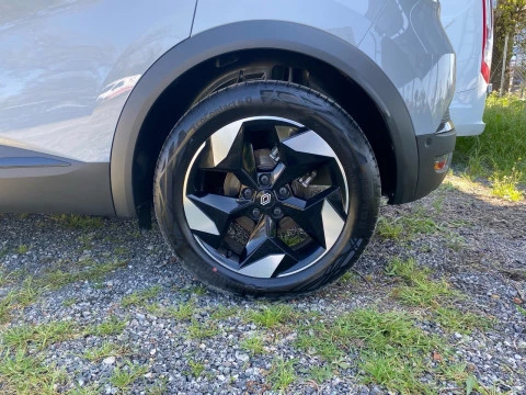 Renault Captur techno Eco-G 100cv (74 kW)