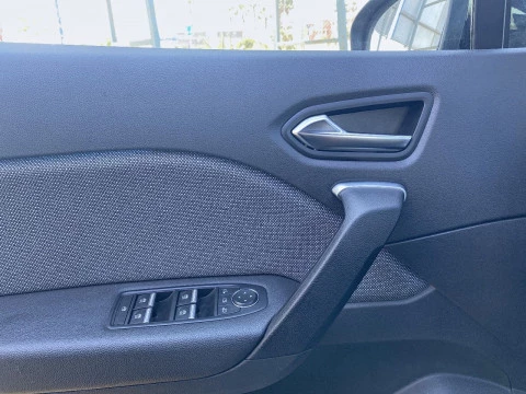 Renault Captur techno Eco-G 100cv (74 kW)