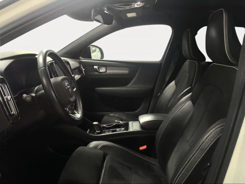Volvo XC40 2.0 D3 Business Plus Auto
