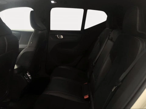 Volvo XC40 2.0 D3 Business Plus Auto