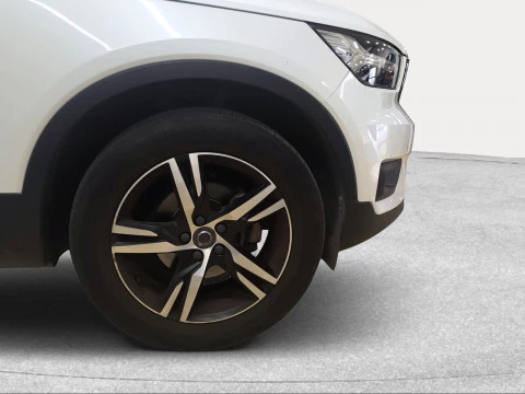 Volvo XC40 2.0 D3 Business Plus Auto