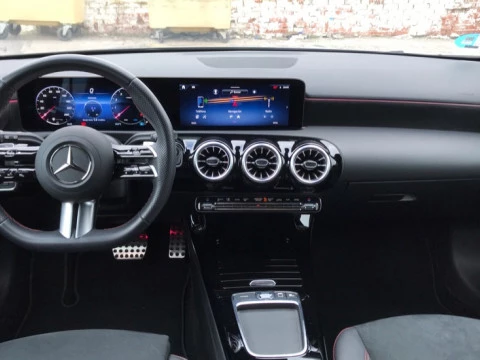 Mercedes-Benz Clase A  180 Compacto