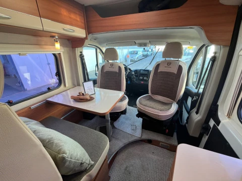 WEINSBERG R47 CARABUS