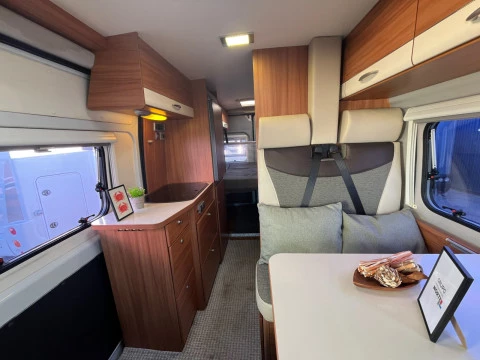 WEINSBERG R47 CARABUS