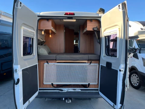 WEINSBERG R47 CARABUS