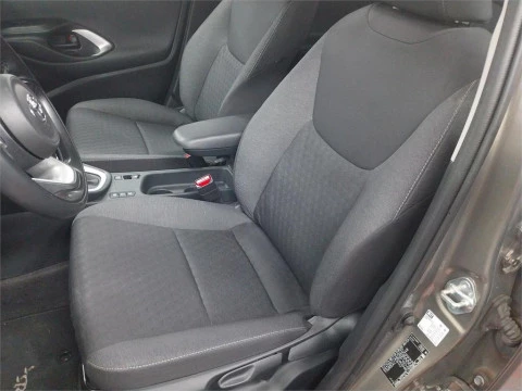 Toyota Yaris 5 Puertas Active Tech 120H Automático (e-CVT)