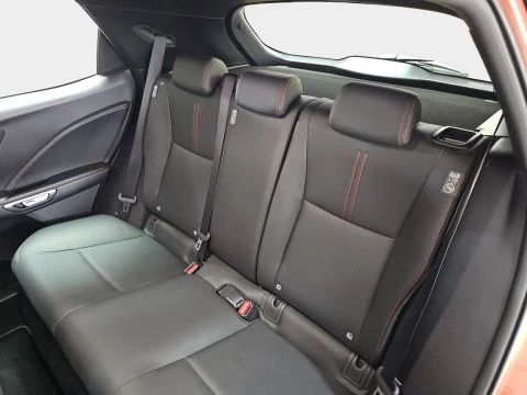 Lexus LBX 1.5 136cv HEV Elegant+ Black