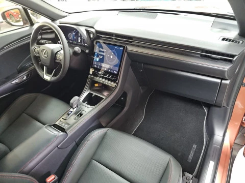 Lexus LBX 1.5 136cv HEV Elegant+ Black