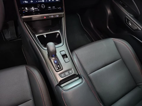 Lexus LBX 1.5 136cv HEV Elegant+ Black