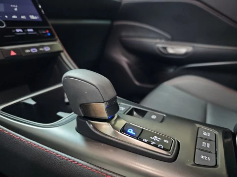 Lexus LBX 1.5 136cv HEV Elegant+ Black