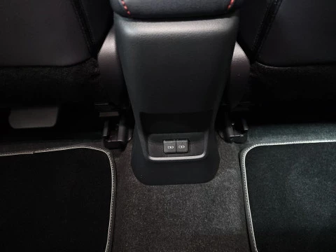 Lexus LBX 1.5 136cv HEV Elegant+ Black