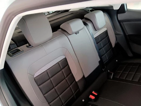 Citroën C4 1.2 HYBRID MHEV 145 EDCS6 BUSINESS EDIT 5P