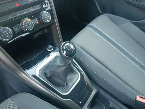 Volkswagen T-Cross Advance 1.0 TSI 81kW (110CV)