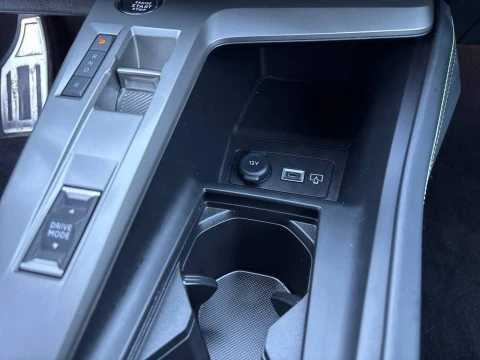 Peugeot 408 408 GT PHEV 180 e-EAT8