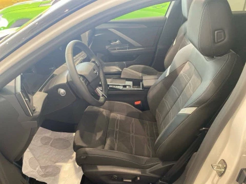 Opel Astra Electric 54kWh GS Auto