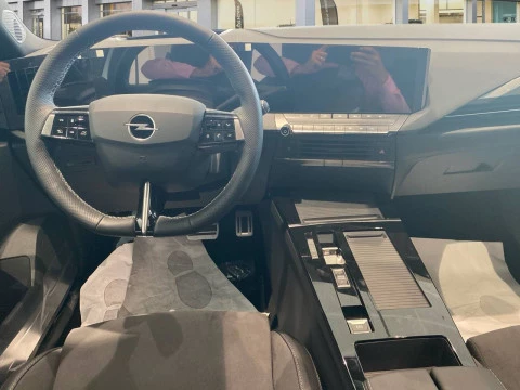 Opel Astra Electric 54kWh GS Auto