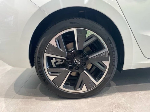 Opel Astra Electric 54kWh GS Auto