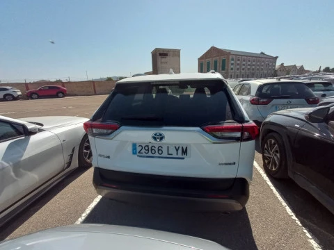 Toyota Rav4 2.5l 220H Advance
