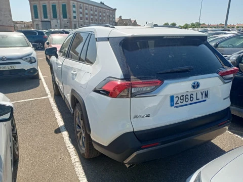 Toyota Rav4 2.5l 220H Advance