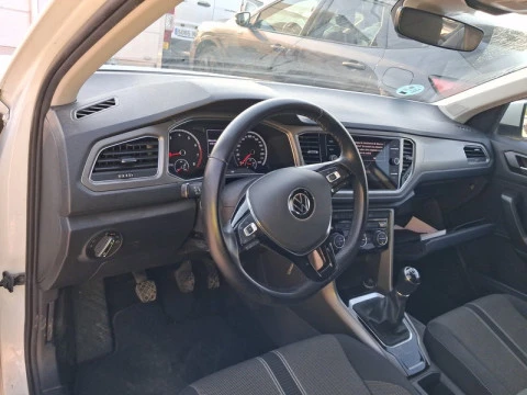 Volkswagen T-Roc Advance 1.0 TSI 81kW (110CV)