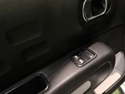 Citroën C3 PureTech 82 C-Series 61 kW (83 CV)