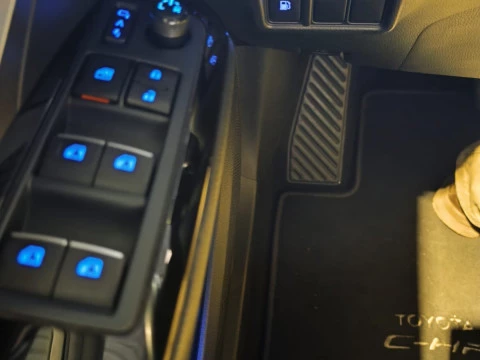 Toyota C-HR 1.8 125H Advance