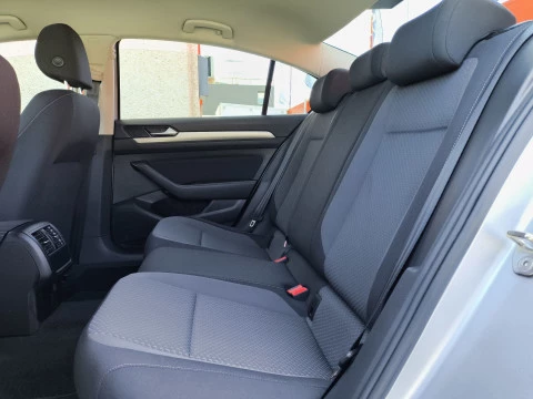 Volkswagen Passat Business 2.0 TDI 110 kW (150 CV)