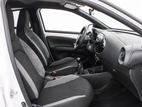 Toyota Aygo X Cross 1.0 VVT-I PLAY 72 5P