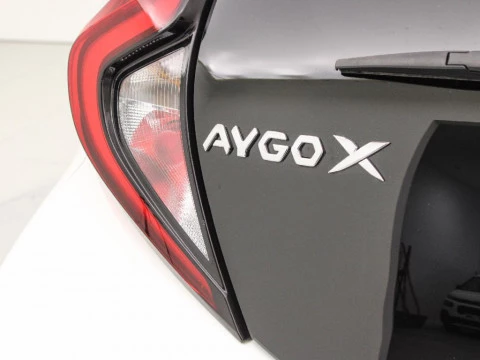Toyota Aygo X Cross 1.0 VVT-I PLAY 72 5P