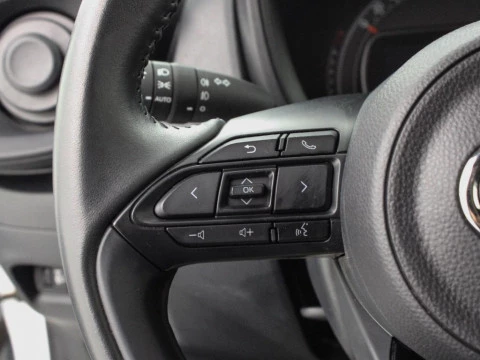 Toyota Aygo X Cross 1.0 VVT-I PLAY 72 5P