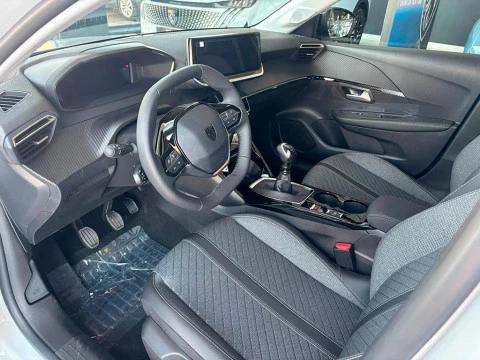 Peugeot 208 1.2 ALLURE GASOLINA 100CV 5P