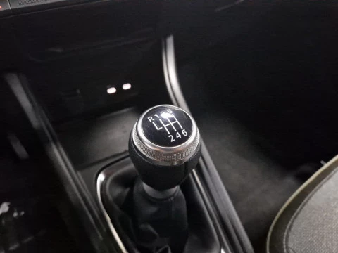 Renault Captur techno Eco-G 100cv (74 kW)