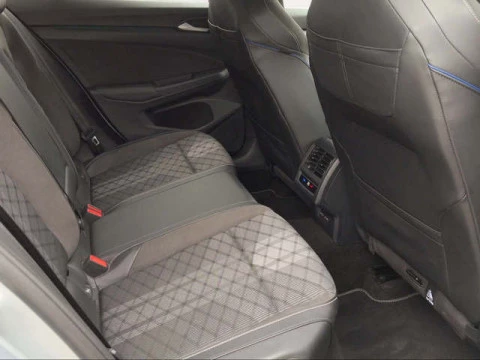 Volkswagen Golf R-Line 2.0 TDI 110 kW (150 CV) DSG